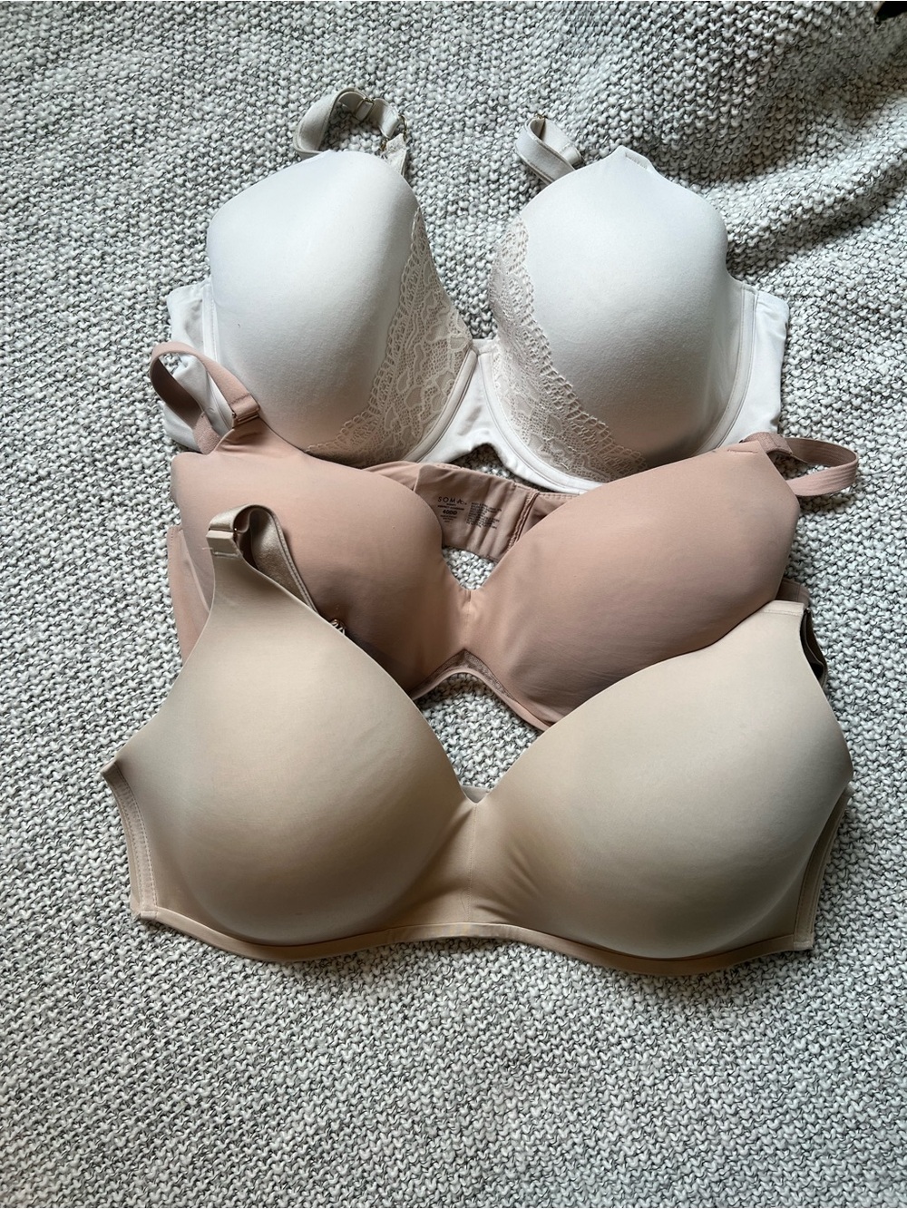 Soma Bra Lot- Women’s Seamless T-Shirt Bra — Nude, Blush & White (3-Pack)